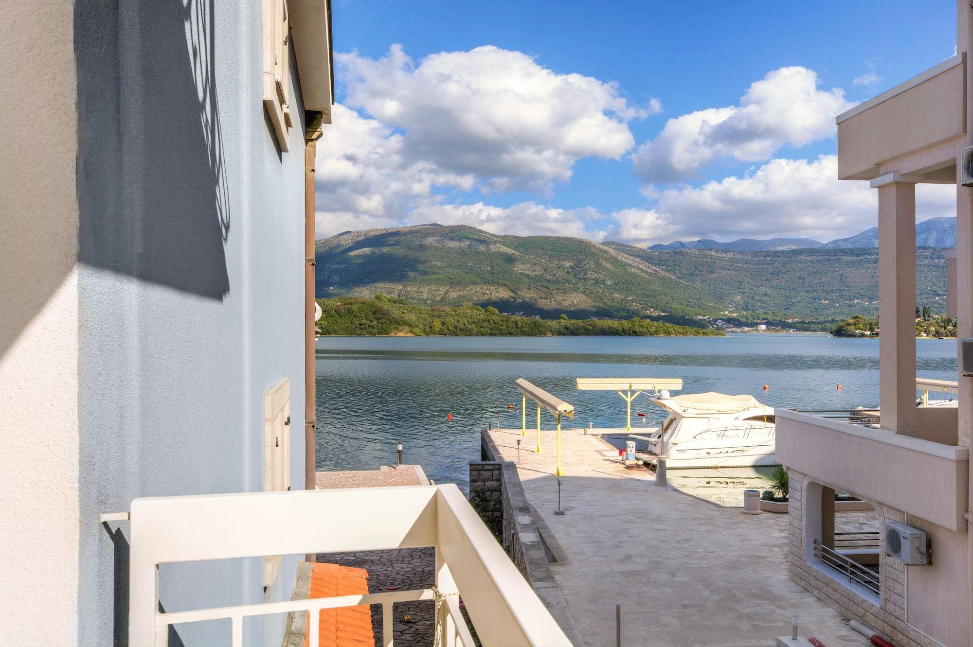Apart-Hotel Villa Lav Nova Pec Exteriér fotografie